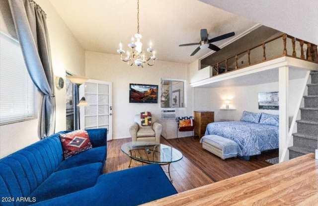 Photo of 8507 E HAZELWOOD Street