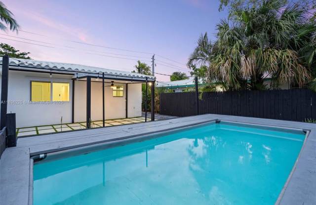 1817 Northeast 2nd Street