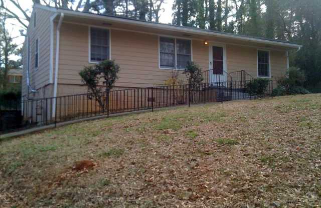 3403 Phillip Cir