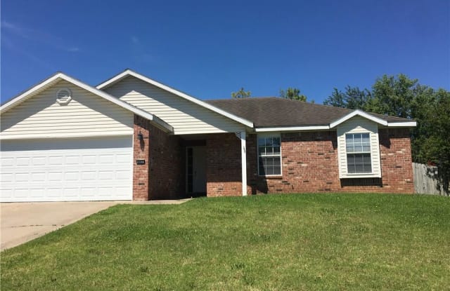 867  S Eastview  DR - 867 South Eastview Drive, Fayetteville, AR 72701