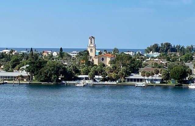 7984 SAILBOAT KEY BOULEVARD S