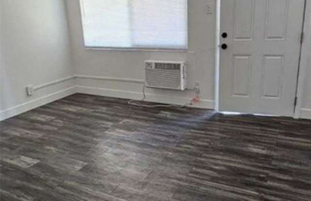 312 W Cleveland Avenue