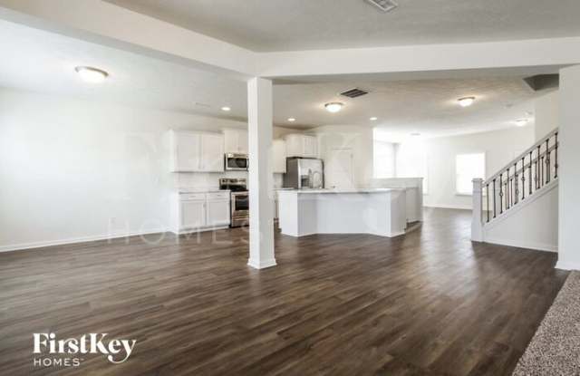 7240 Lockford Walk North