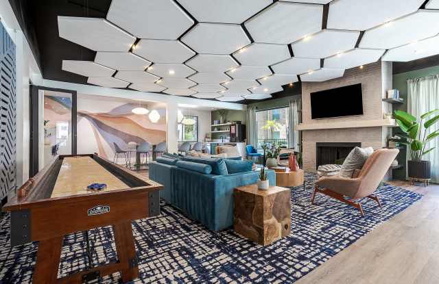 Town Center Crossing