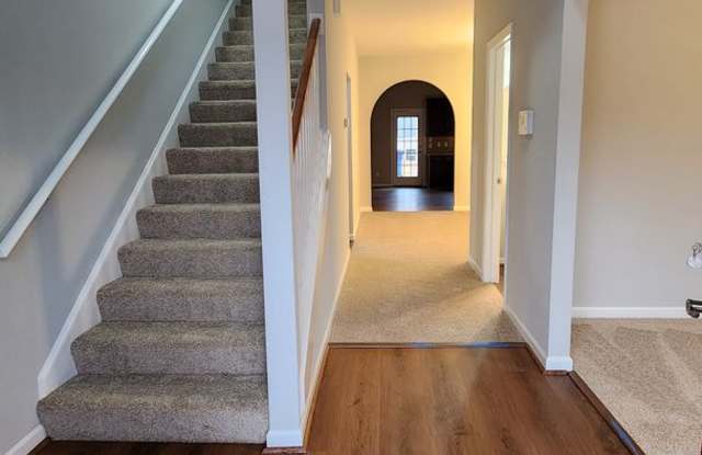 4 Bedroom - Near Ft Moore