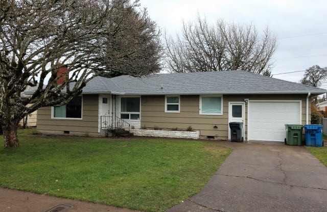 2550 Northgate Ave NE - 2550 Northgate Avenue Northeast, Salem, OR 97301