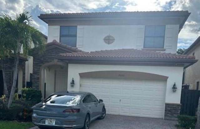 8660 Nw 101st Pl
