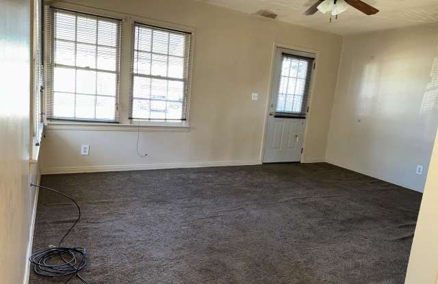 1107 Reynolds ST - W