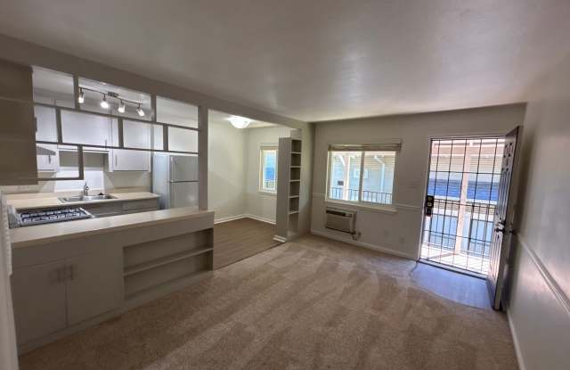 Live Where Downtown Meets Midtown, Absolute Must See!