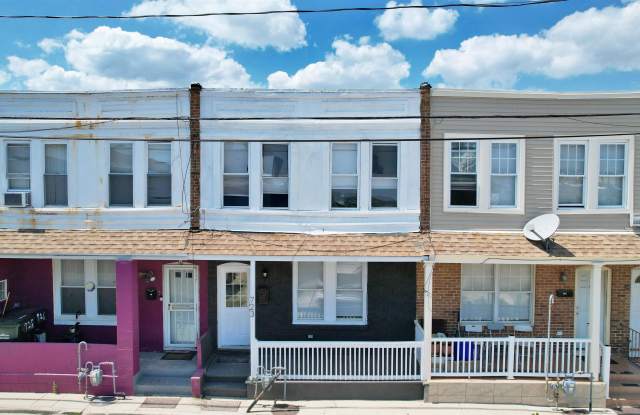 723 Harris Pl