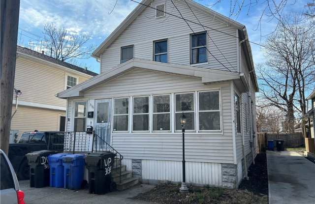 3136 W 16th Street