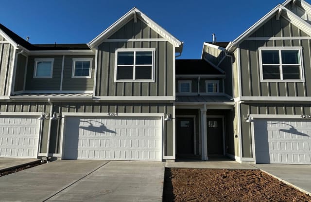 4264 W 3490 S - 4264 West 3490 South, West Haven, UT 84401