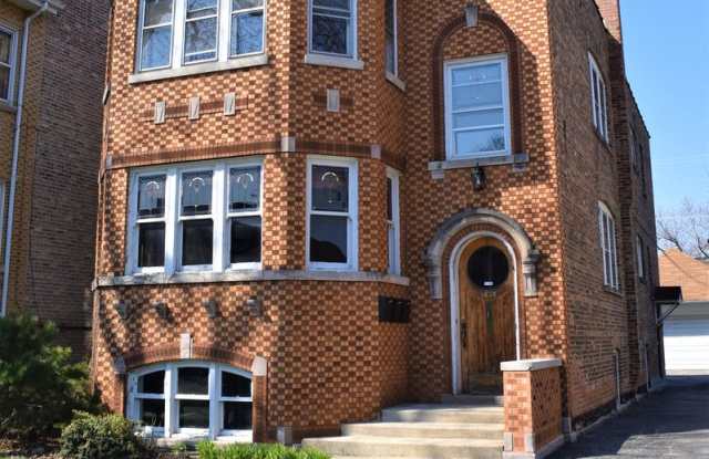 Photo of 1628 Gunderson Ave