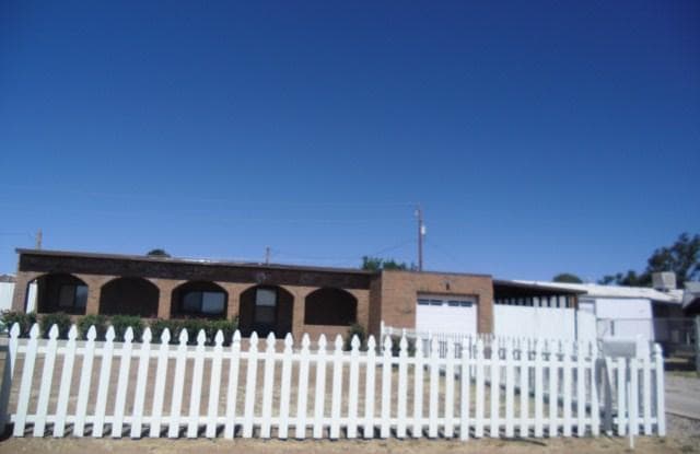 2453 N Calle - 2453 N Calle Vis, Whetstone, AZ 85616