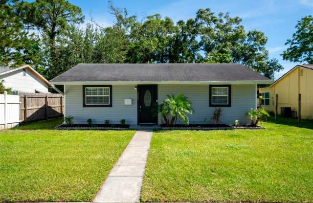 Photo of 326 50TH AVENUE N