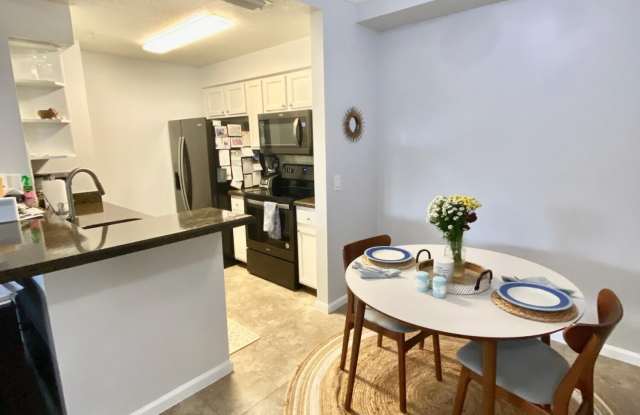 1108 Myrtlewood Circle E