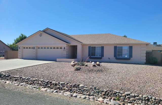 3 Bedroom + 3 CG in Superstition Hills neighborhood