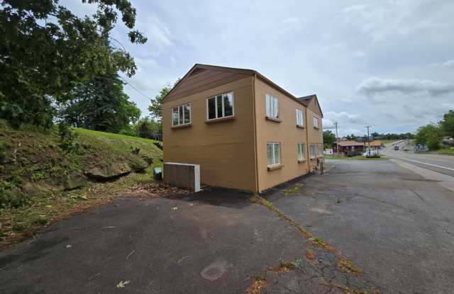 501 SOUTH EISENHOWER DR