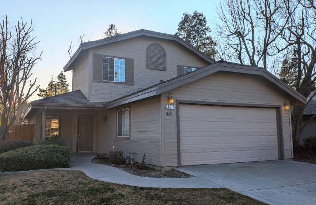 829 E. Chickadee Ct