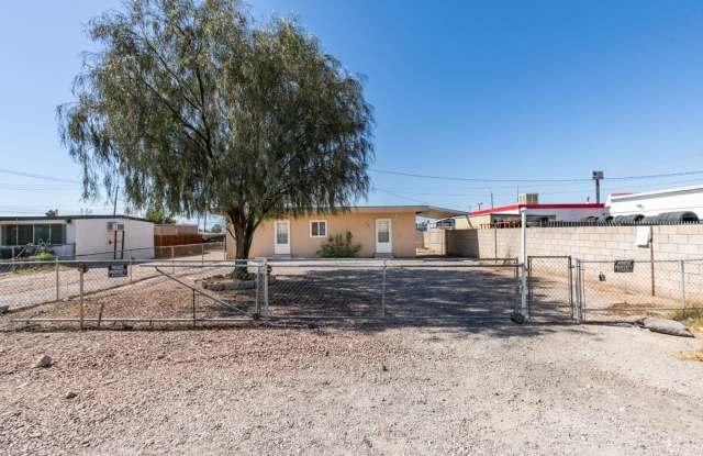 Cozy 1-Bedroom Retreat with Spacious Yard & Open Living Layout * COMING SOON *