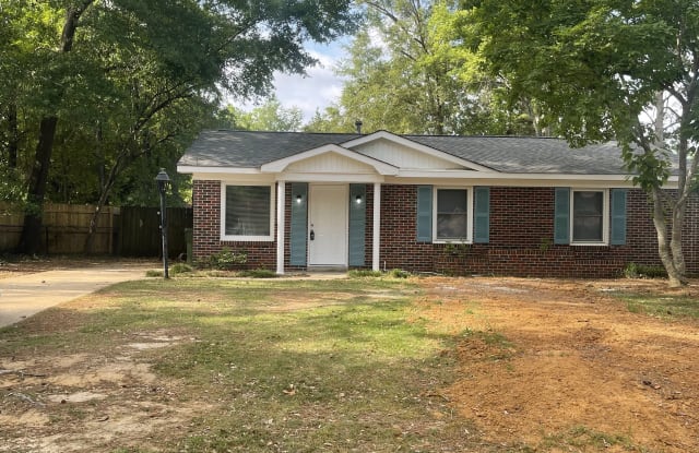 3220 Fairfax Rd - 3220 Fairfax Road, Montgomery, AL 36109