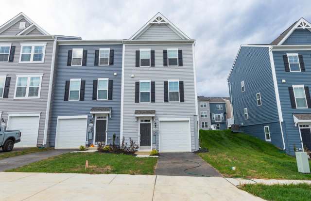 3 Bed/3.5 Bath NEW Townhome in Charles Town, WV