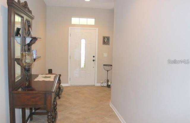 21745 GARDEN WALK LOOP