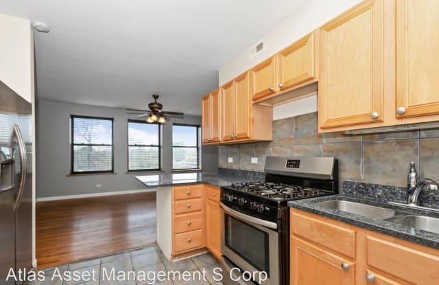 2403 E 72nd St Unit 3B - 2403 E 72nd St, Chicago, IL 60649