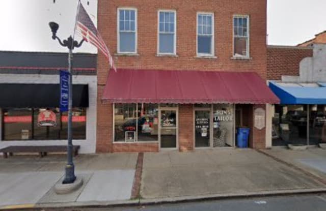 138 South 3rd Street - 2nd floor - 138 South 3rd Street, Smithfield, NC 27577