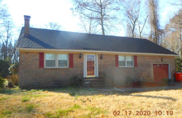 1823 Providence Rd - 1823 Providence Road, Elizabeth City, NC 27909