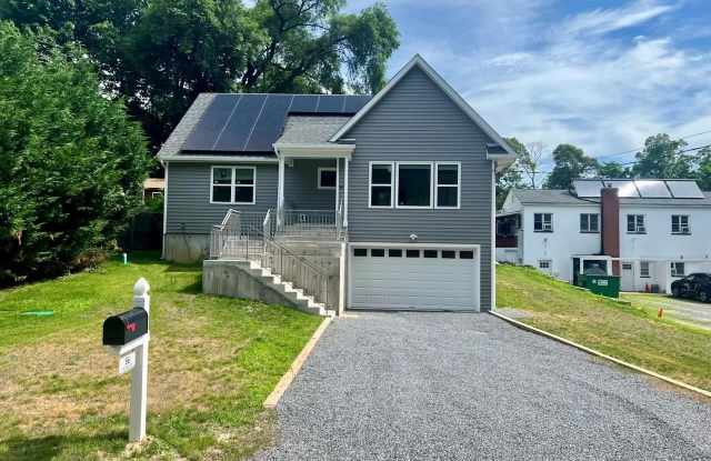 Photo of 56 Hill Street E