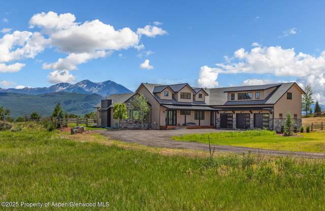 Photo of 577 Fox Run Drive