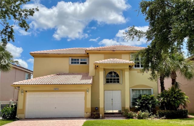 16734 NW 12th St - 16734 NW 12th St, Pembroke Pines, FL 33028