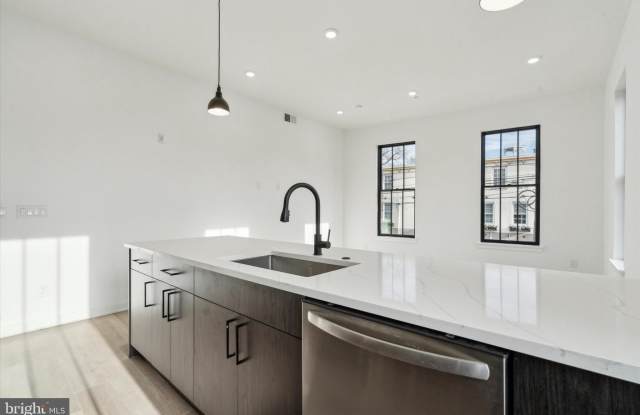 1700 FRANKFORD Avenue unit: I