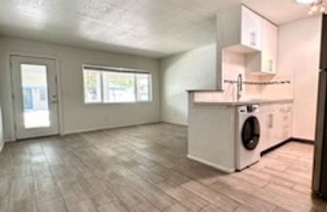 Photo of SU-12 on Cambridge