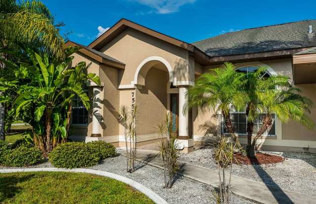 UNFURNISHED BEAUTIFUL 3/2/ HOME IN BURNT STORE MEADOWS