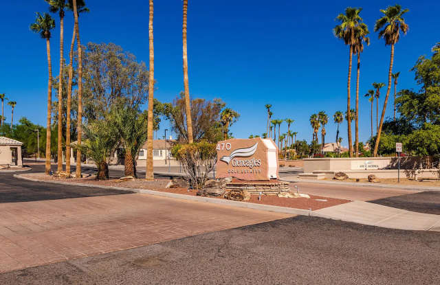Gleaneagles Golf Estates - Ground floor condo - Long term