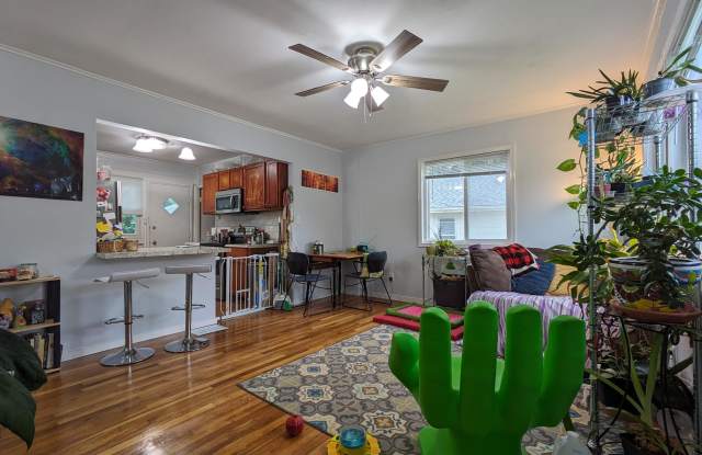 Photo of 1418 Summit Avenue