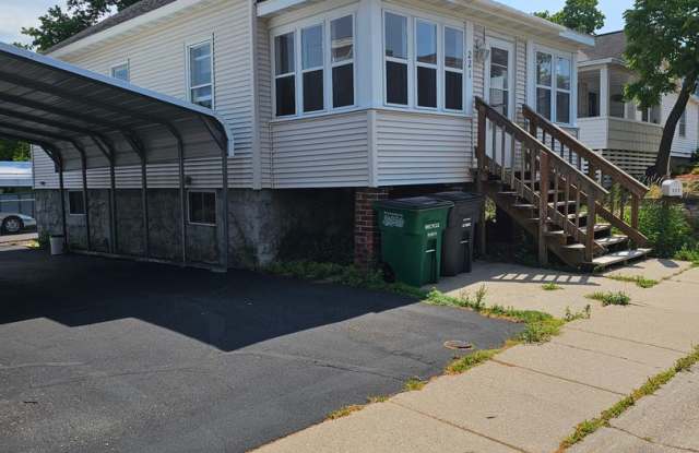 Photo of 2 Bed 1 Bath Single Family Home in Wisconsin Rapids
