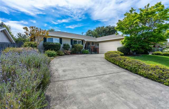 Desirable 4 bed 2 bath Browns Valley home available for rent! - 3479 Meadowbrook Drive, Napa, CA 94558