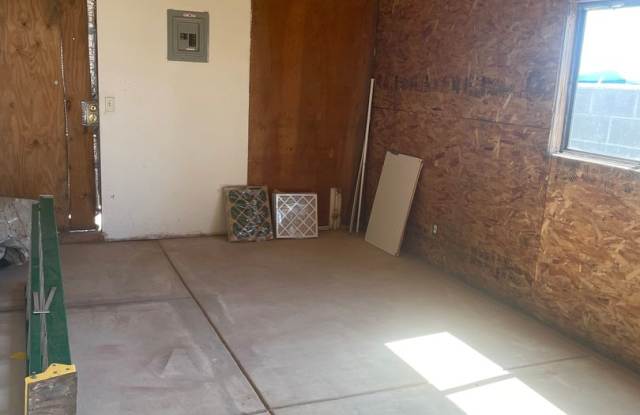 CITRUS VIEW/ 55+ Community 3 bedroom home available now.