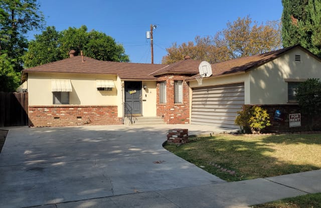 6941 Enfield Ave - 6941 Enfield Avenue, Los Angeles, CA 91335