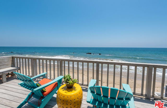 20810 PACIFIC COAST HWY - 20810 Pacific Coast Highway, Malibu, CA 90265