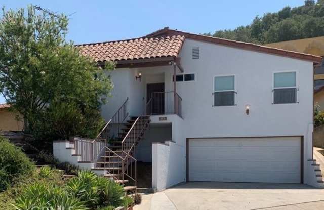 832 Reeves