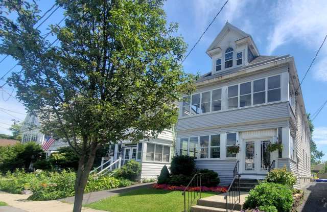 38 Summit Avenue
