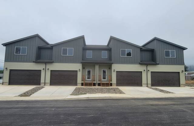 Modern 3 bedroom townhouse