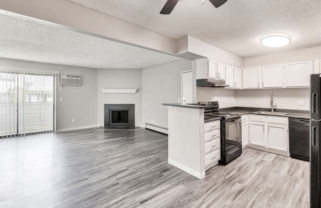 Miramar Apartments