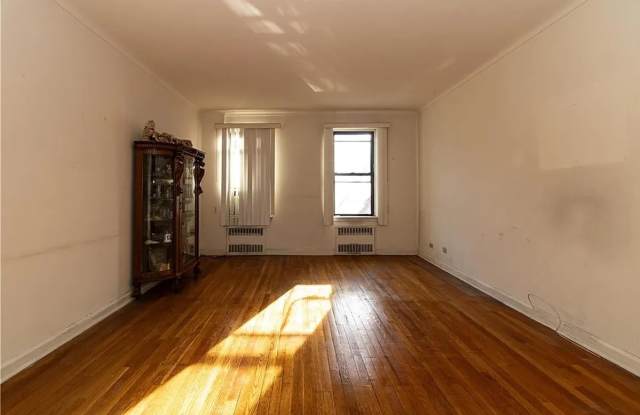 359 Ovington Ave Apt D2