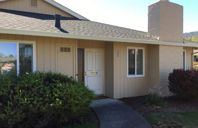 2/2 Duplex Oakmont Rental