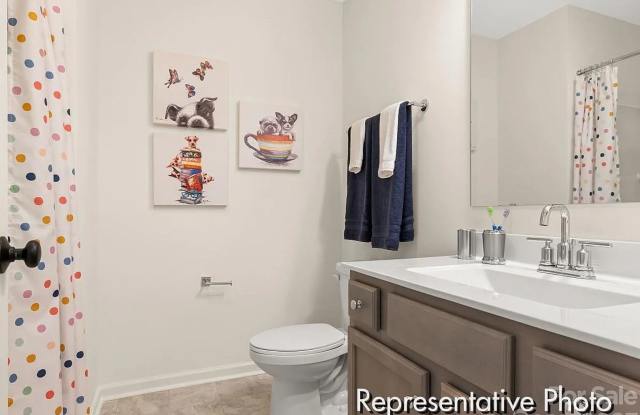 Room in 3 Bedroom Townhome at Pagebrook Ln